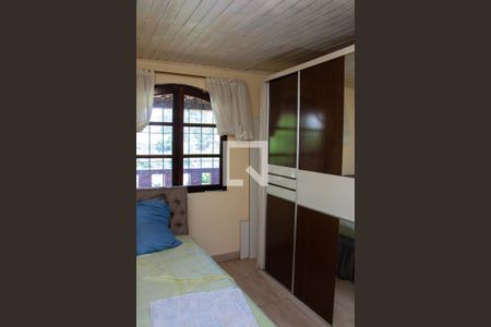 Casa à venda com 240m², 3 quartos e 3 vagas Casa à venda com 240m², 3 quartos e 3 vagasQuarto 3