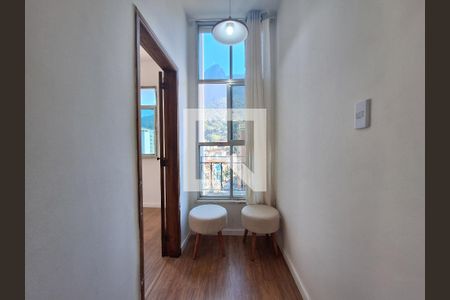 Sala de apartamento para alugar com 4 quartos, 90m² em Humaitá, Rio de Janeiro