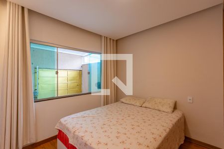 Quarto 2 de casa para alugar com 2 quartos, 80m² em Heliópolis, Belo Horizonte