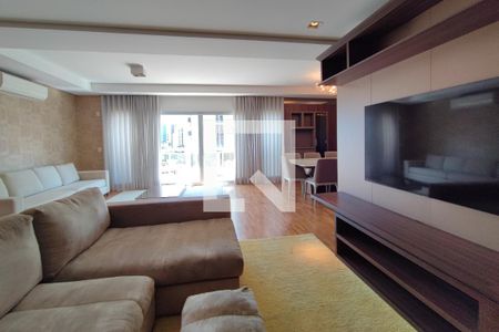Sala de TV de apartamento à venda com 3 quartos, 151m² em Cambuí, Campinas