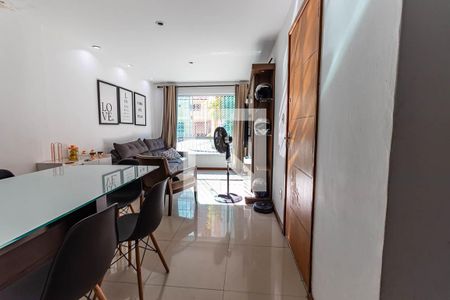 Sala de casa à venda com 3 quartos, 100m² em Itaipu, Niterói