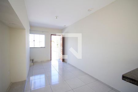 Sala de casa para alugar com 2 quartos, 62m² em Trindade, São Gonçalo