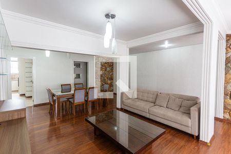 Sala da Casa A de casa à venda com 8 quartos, 320m² em União, Belo Horizonte