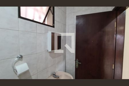 Banheiro de casa para alugar com 2 quartos, 160m² em Vila Sao Paulo, Jundiaí
