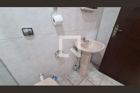 Banheiro de casa à venda com 2 quartos, 160m² em Vila Sao Paulo, Jundiaí