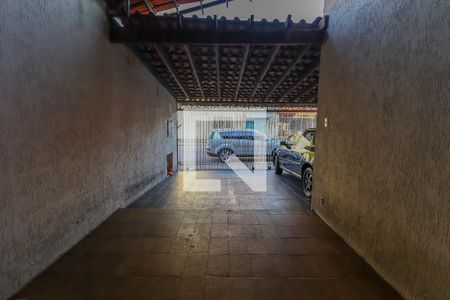 Casa à venda com 200m², 3 quartos e 4 vagas Casa à venda com 200m², 3 quartos e 4 vagasGaragem