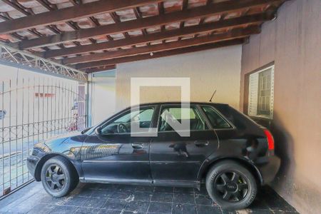 Casa à venda com 200m², 3 quartos e 4 vagas Casa à venda com 200m², 3 quartos e 4 vagasGaragem