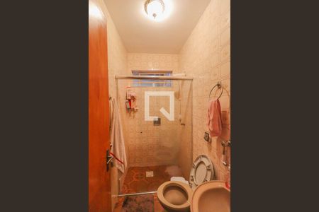 Casa à venda com 200m², 3 quartos e 4 vagas Casa à venda com 200m², 3 quartos e 4 vagasEdícula