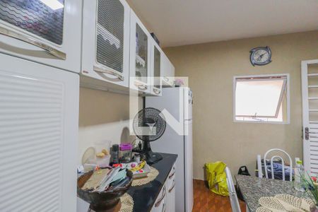 Casa à venda com 200m², 3 quartos e 4 vagas Casa à venda com 200m², 3 quartos e 4 vagasEdícula