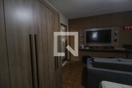 Casa à venda com 200m², 3 quartos e 4 vagas Casa à venda com 200m², 3 quartos e 4 vagasEdícula