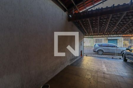 Casa à venda com 200m², 3 quartos e 4 vagas Casa à venda com 200m², 3 quartos e 4 vagasGaragem