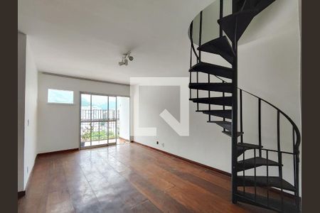 Apartamento à venda com 168m², 2 quartos e 3 vagasSala