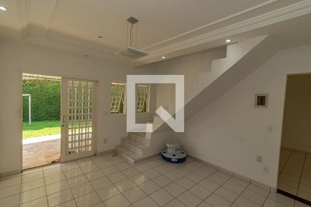 Sala de Estar de casa à venda com 3 quartos, 200m² em Vila Nogueira, Campinas