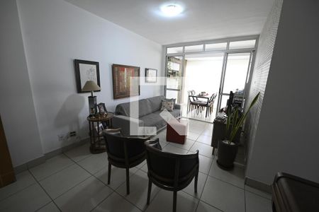 Sala de apartamento para alugar com 3 quartos, 84m² em Setor Bueno, Goiânia