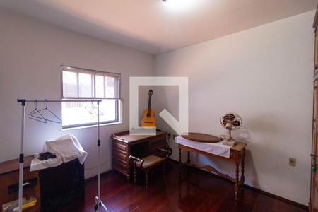 Casa para alugar com 225m², 4 quartos e 2 vagas Casa para alugar com 225m², 4 quartos e 2 vagasQuarto 01