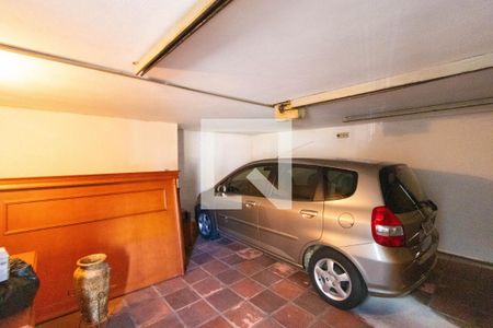 Casa para alugar com 225m², 4 quartos e 2 vagas Casa para alugar com 225m², 4 quartos e 2 vagasGaragem