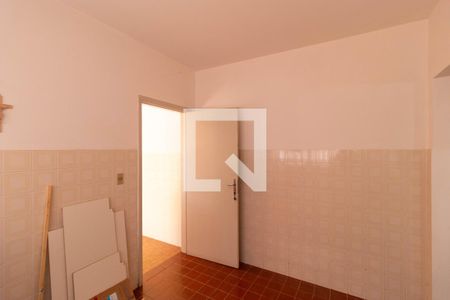 Casa para alugar com 225m², 4 quartos e 2 vagas Casa para alugar com 225m², 4 quartos e 2 vagasCozinha(Edícula)