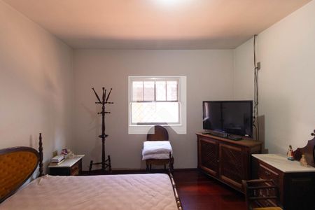 Casa para alugar com 225m², 4 quartos e 2 vagas Casa para alugar com 225m², 4 quartos e 2 vagasSuíte