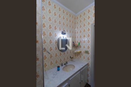 Casa para alugar com 225m², 4 quartos e 2 vagas Casa para alugar com 225m², 4 quartos e 2 vagasBanheiro