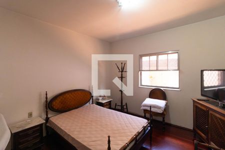 Casa para alugar com 225m², 4 quartos e 2 vagas Casa para alugar com 225m², 4 quartos e 2 vagasSuíte