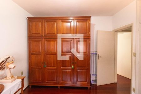 Casa para alugar com 225m², 4 quartos e 2 vagas Casa para alugar com 225m², 4 quartos e 2 vagasQuarto 01