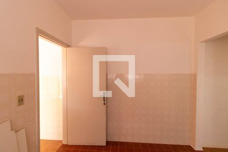 Casa para alugar com 225m², 4 quartos e 2 vagas Casa para alugar com 225m², 4 quartos e 2 vagasCozinha(Edícula)