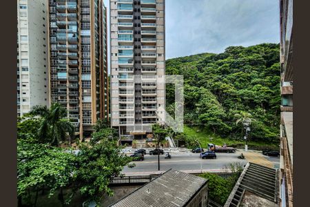 Vista da Sacada de apartamento para alugar com 3 quartos, 106m² em Pitangueiras, Guarujá