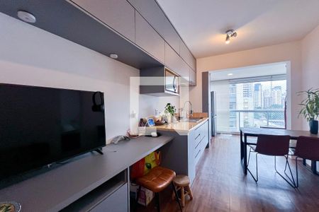 Sala de apartamento para alugar com 1 quarto, 43m² em Vila Olímpia, São Paulo