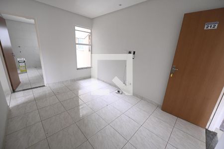 Sala de apartamento para alugar com 2 quartos, 67m² em Residencial Guarema, Goiânia