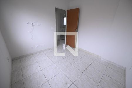 Quarto 1 de apartamento para alugar com 2 quartos, 67m² em Residencial Guarema, Goiânia