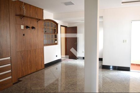 Sala de casa para alugar com 5 quartos, 280m² em Alvorada, Contagem