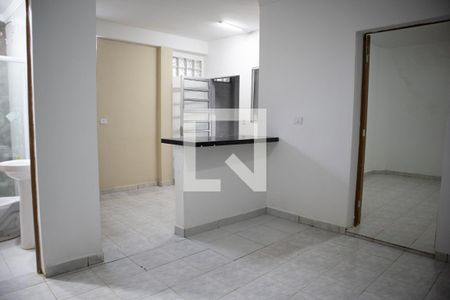 Sala de casa para alugar com 1 quarto, 41m² em Parque Vitoria, São Paulo