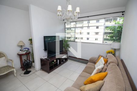 Sala de Estar de apartamento à venda com 2 quartos, 60m² em Praça da Bandeira, Rio de Janeiro