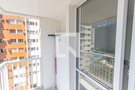 Sala de apartamento à venda com 3 quartos, 75m² em Vicente de Carvalho, Rio de Janeiro