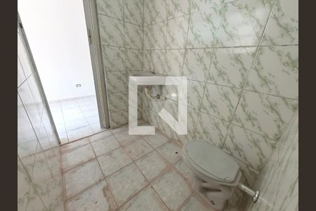 Banheiro de casa para alugar com 1 quarto, 60m² em Vila Penteado, São Paulo