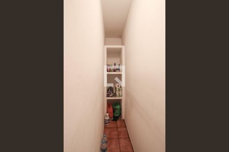 Casa para alugar com 298m², 5 quartos e 5 vagas Casa para alugar com 298m², 5 quartos e 5 vagasDespensa