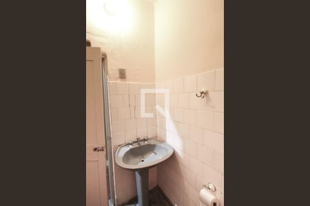 Casa para alugar com 298m², 5 quartos e 5 vagas Casa para alugar com 298m², 5 quartos e 5 vagasBanheiro 4