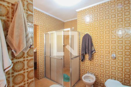 Casa para alugar com 298m², 5 quartos e 5 vagas Casa para alugar com 298m², 5 quartos e 5 vagasBanheiro 1