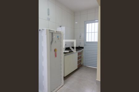 Cozinha e Área de Serviço de kitnet/studio para alugar com 1 quarto, 14m² em Vila Indiana, São Paulo