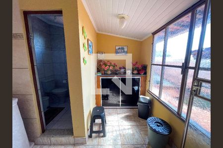 Área de serviço  de casa à venda com 4 quartos, 330m² em Milionários (barreiro), Belo Horizonte