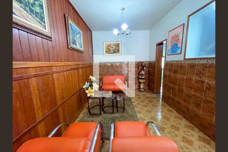 Sala 2 de casa à venda com 4 quartos, 330m² em Milionários (barreiro), Belo Horizonte