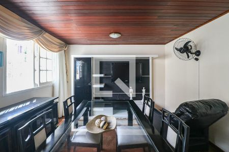 Sala de casa à venda com 3 quartos, 200m² em Santo Antônio, Porto Alegre