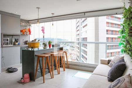 Varanda Gourmet de apartamento à venda com 3 quartos, 157m² em Vila Anastácio, São Paulo