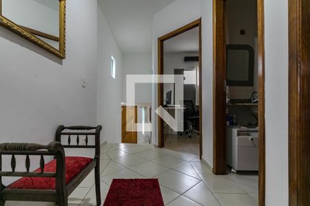 Corredor de casa para alugar com 3 quartos, 140m² em Vila Suissa, Mogi das Cruzes