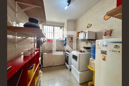 Cozinha de apartamento à venda com 3 quartos, 100m² em Carmo, Belo Horizonte