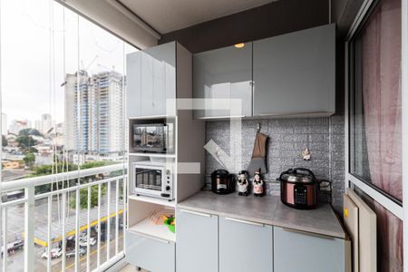 Sacada de apartamento à venda com 3 quartos, 66m² em Vila Dom Pedro I, São Paulo
