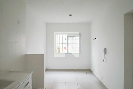 Sala de apartamento para alugar com 2 quartos, 32m² em Parque Fongaro, São Paulo