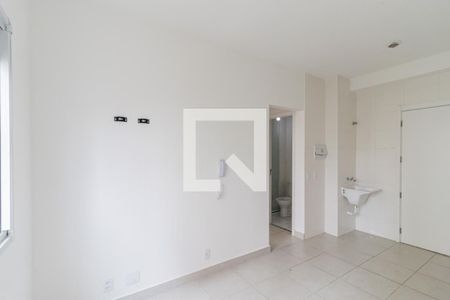 Sala de apartamento para alugar com 2 quartos, 32m² em Parque Fongaro, São Paulo