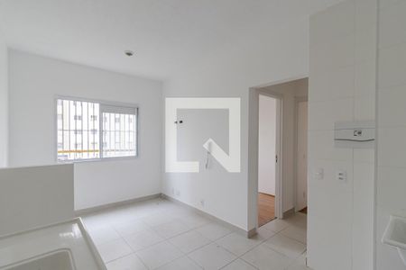 Sala de apartamento para alugar com 2 quartos, 32m² em Parque Fongaro, São Paulo