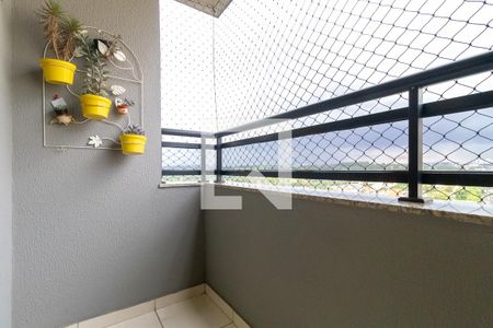 Sacada de apartamento à venda com 3 quartos, 88m² em Vila Brandina, Campinas